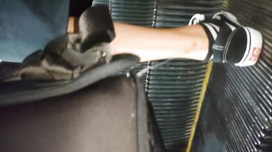 黑长裙黑丁内靓妹（垂直角度长镜头